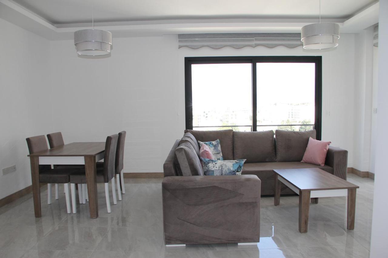 Okman Homes Girne Buitenkant foto